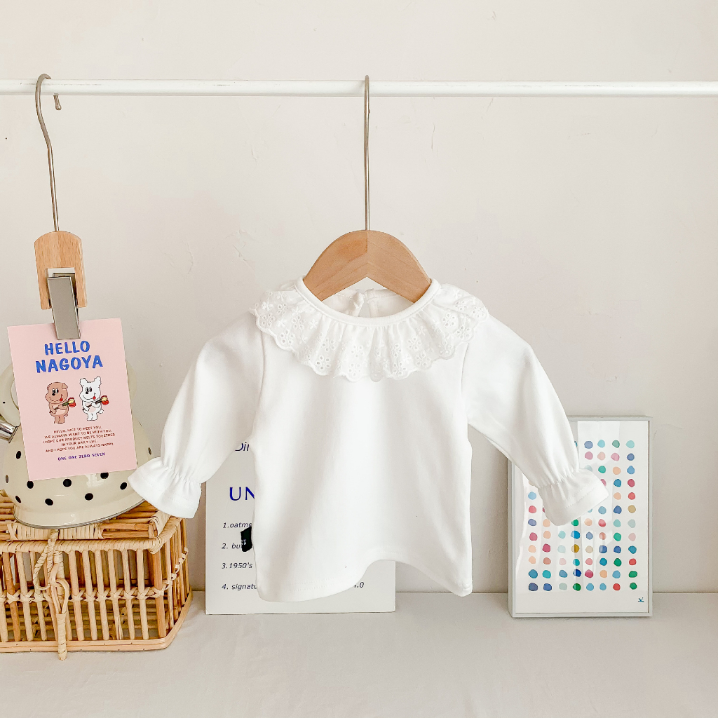 Áo trắng cổ bèo tiểu thư tay nhún bèo mặc kèm áo cardigan và yếm len Baby Sheep cho bé gái thun cotton mềm mịn cao cấp