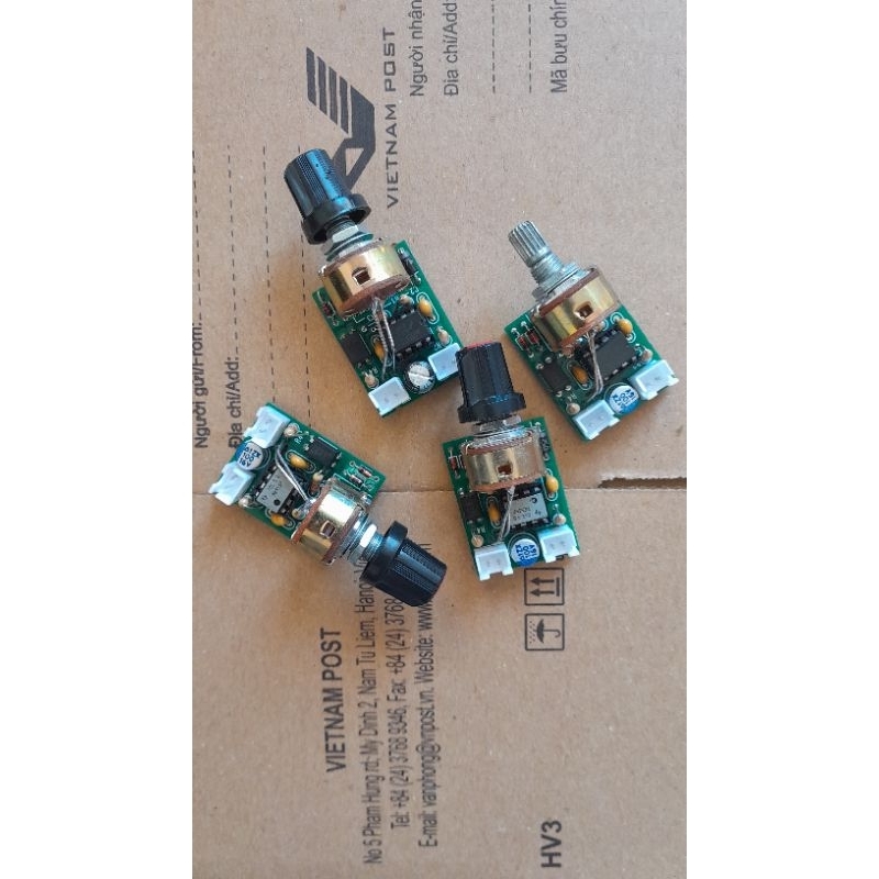 Mạch trộn xung rời V1