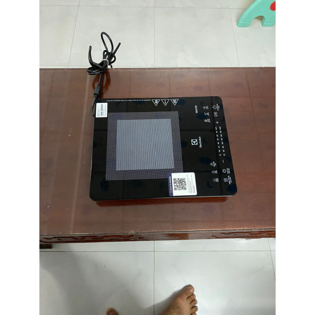 Bếp từ Electrolux ETD42SKS - Hàng trưng bày