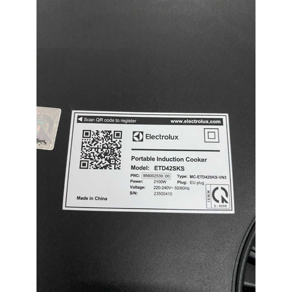 Bếp từ Electrolux ETD42SKS - Hàng trưng bày