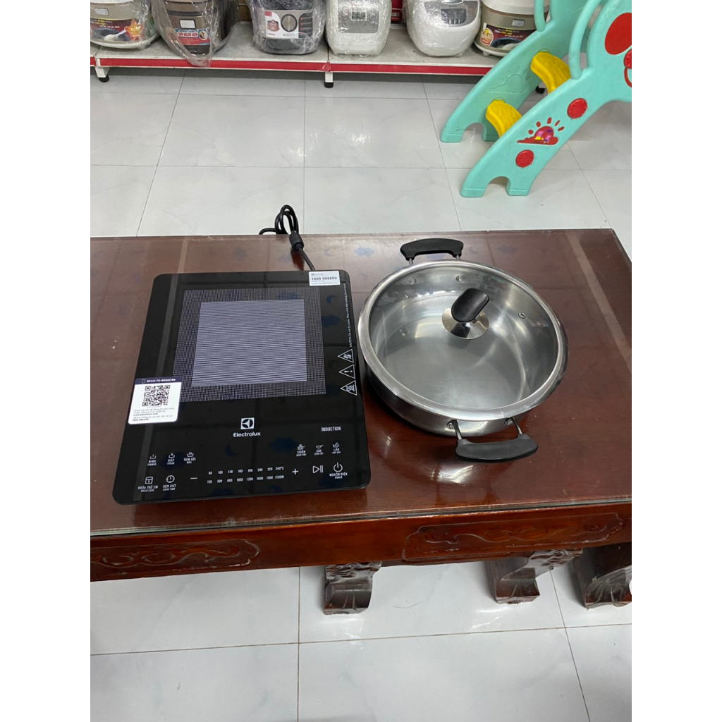 Bếp từ Electrolux ETD42SKS - Hàng trưng bày