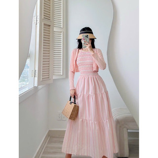 Đầm cổ yếm kèm khoác