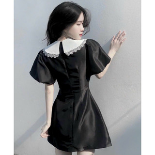 Đầm xòe chất taffta