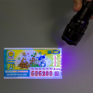 Đèn soi UV W501B