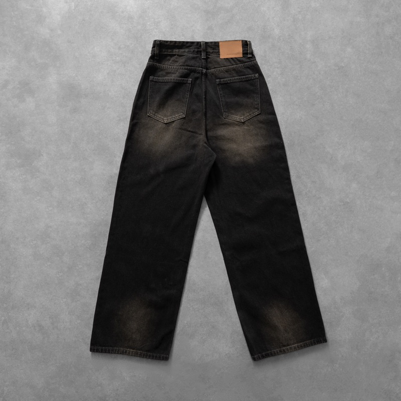 Quần jeans phom rộng đen wash màu SXNVASION