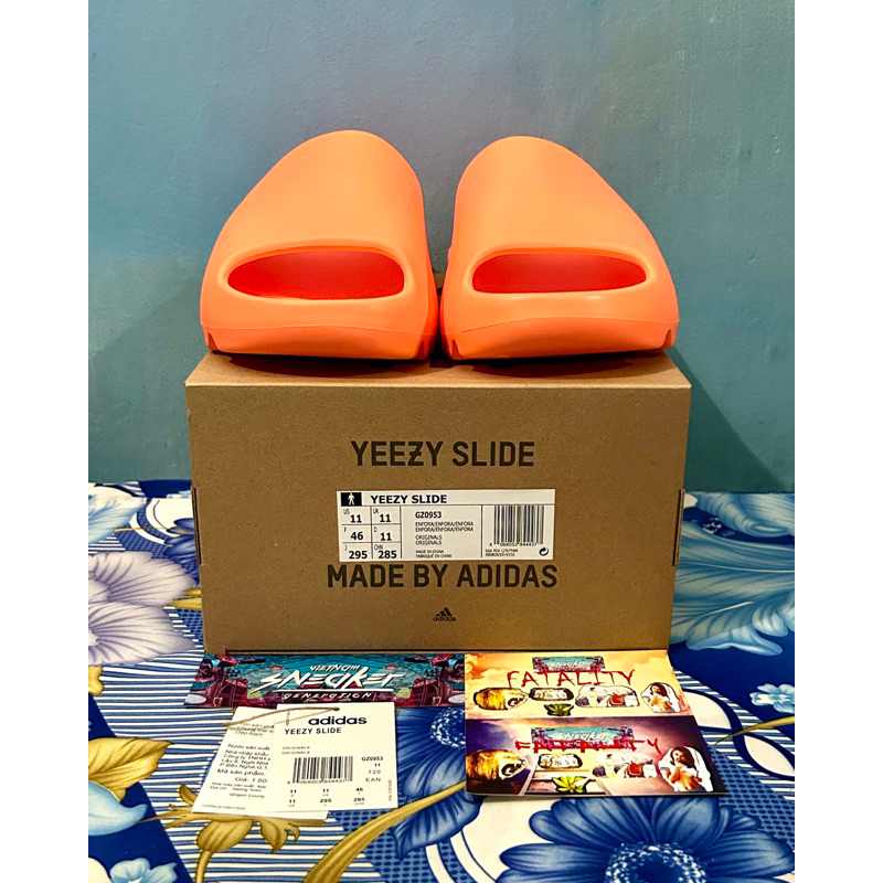 'Dép' adidas Yeezy Slide Enflame Orange