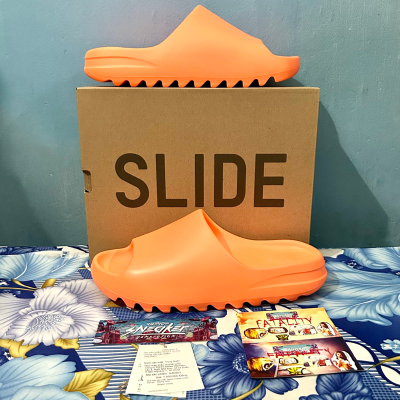 'Dép' adidas Yeezy Slide Enflame Orange
