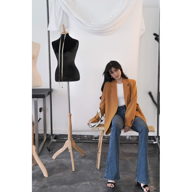 Áo vest & blazer vàng đất Diluclothing