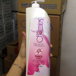 Sữa tắm CHARMING TRẮNG MỊN 1200ML