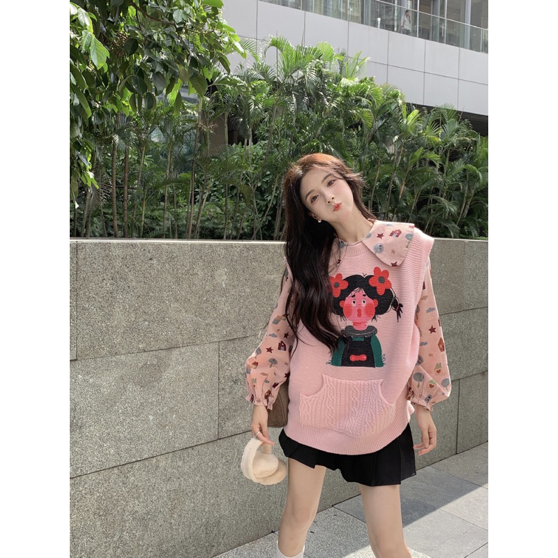 Áo sơ mi in cổ búp bê ngọt ngào mix áo vest dệt kim in hoạt hình