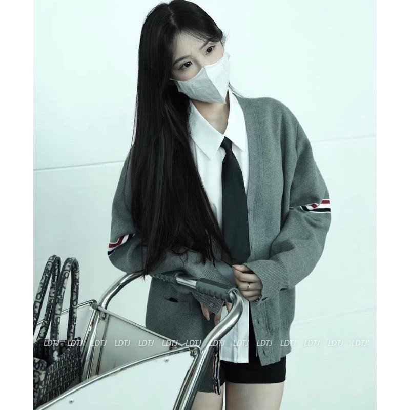 Áo Khoác Cardigan Thom Vải Len Cao Cấp Họa Tiết 4 Sọc Mẫu Hot 2023