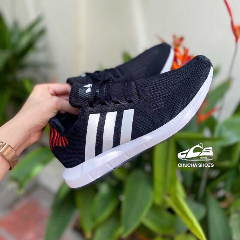 Giày Thể Thao Sneaker Adidas Swift Run