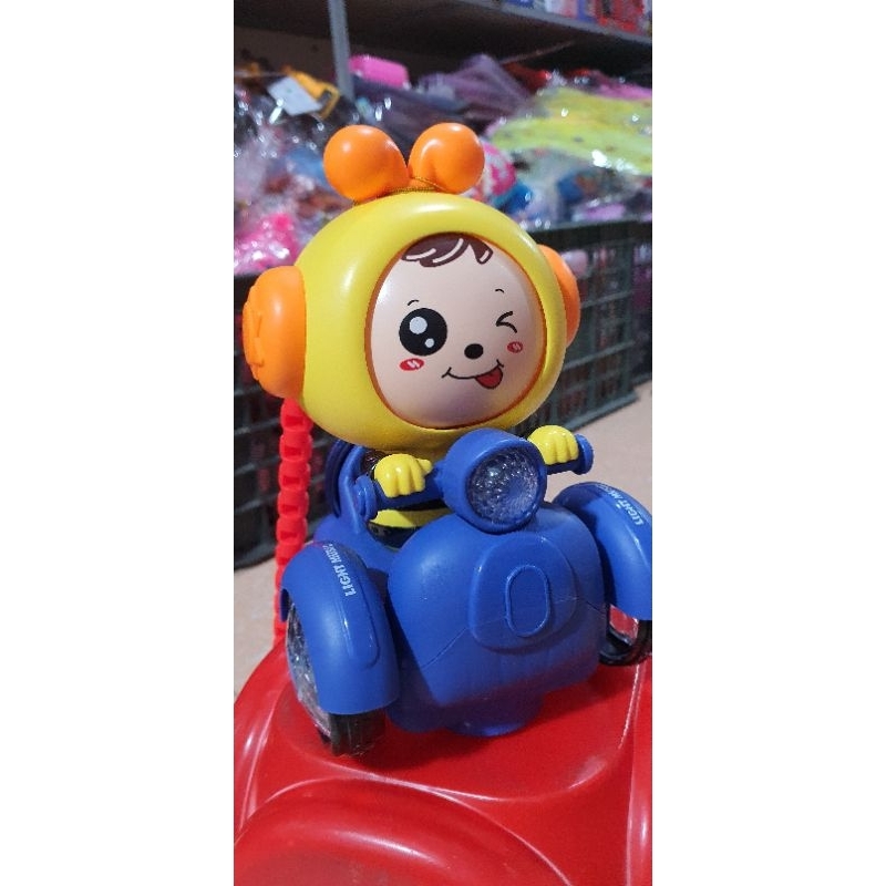 Lồng đèn thay đổi khuôn mặt siêu hót