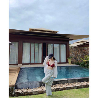 ÁO SƠ MI TRẮNG FORM RỘNG MỎNG NHẸ KHOÁC NGOÀI ĐI DẠO ĐI BIỂN