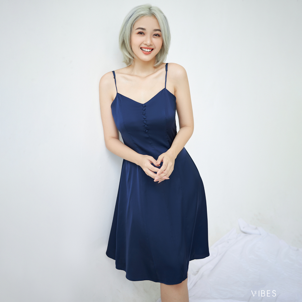 VIBES Váy ngủ Lụa trơn cao cấp Lady Dress