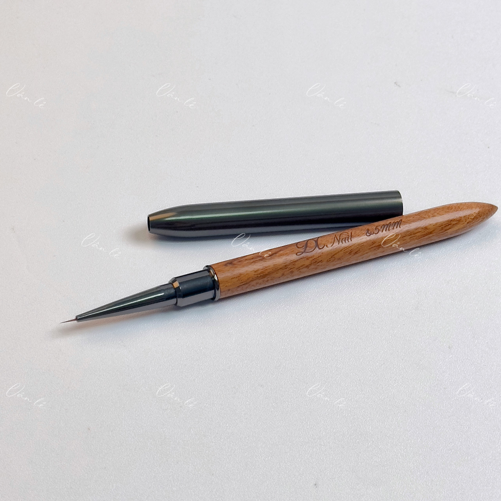 Cọ vẽ nét nail cán gỗ DC Nail Vẽ Móng