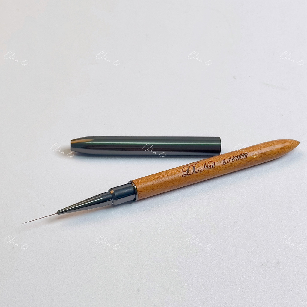 Cọ vẽ nét nail cán gỗ DC Nail Vẽ Móng