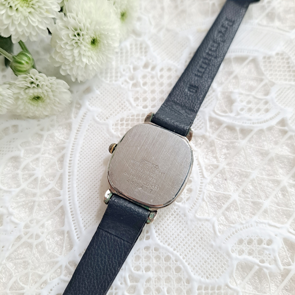 Đồng hồ Si Nhật - Nữ - SEIKO mặt vuông