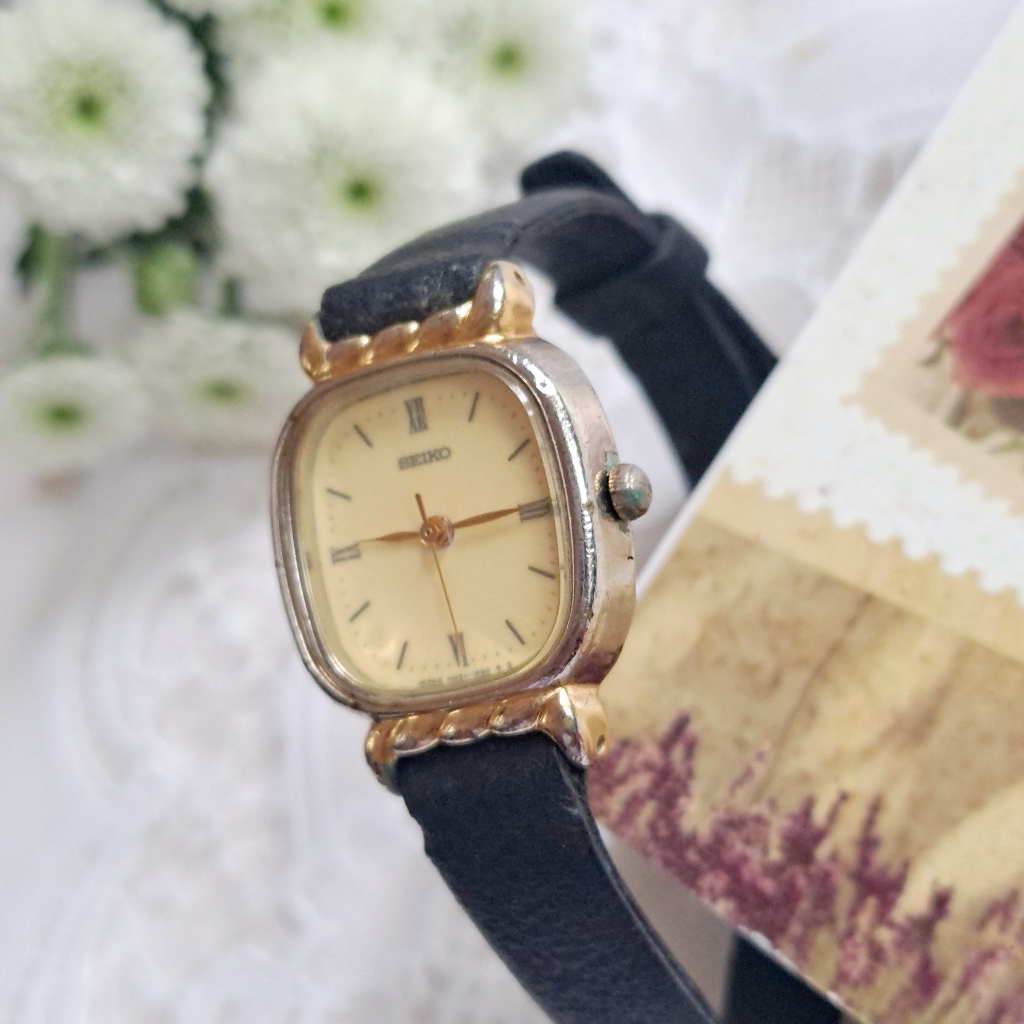 Đồng hồ Si Nhật - Nữ - SEIKO mặt vuông