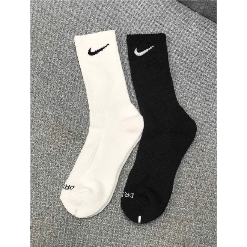 Pack 3 Đôi Tất Nike Drifit Xù Đen  Cổ Cao Có Đệm Lót Lông