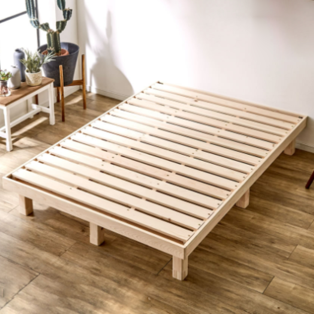 Giường ngủ pallet gỗ thông chân cao 30cm phong cách Nhật Hàn