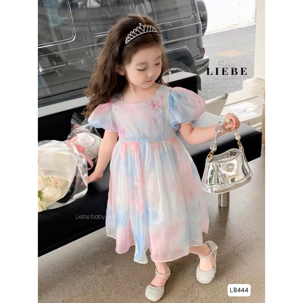 Đầm Công Chúa Nhiều màu Sắc Để Bé Yêu Diện Trung Thu