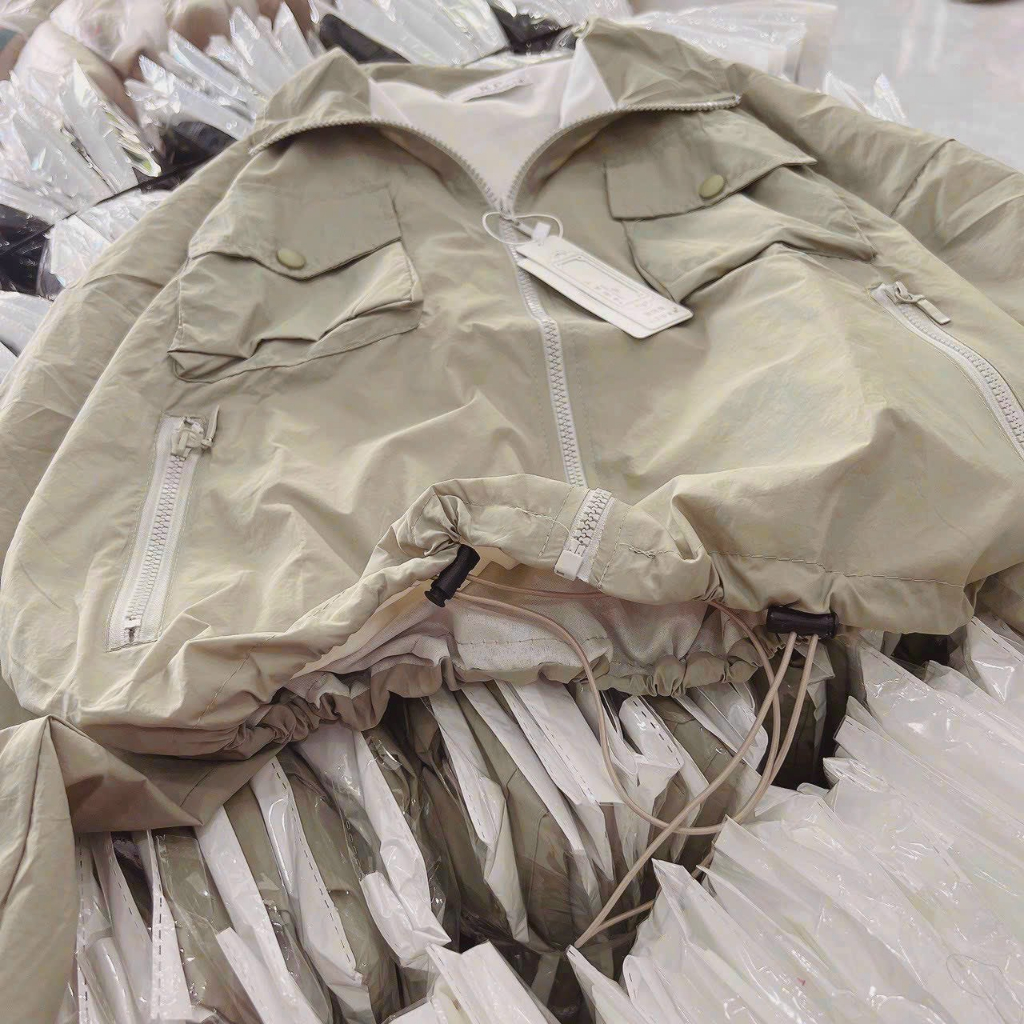 Aó Khoác Gió from ngắn phối túi hộp mỏng mát mùa hè,rút dây lai hàng Quảng Châu cao cấp