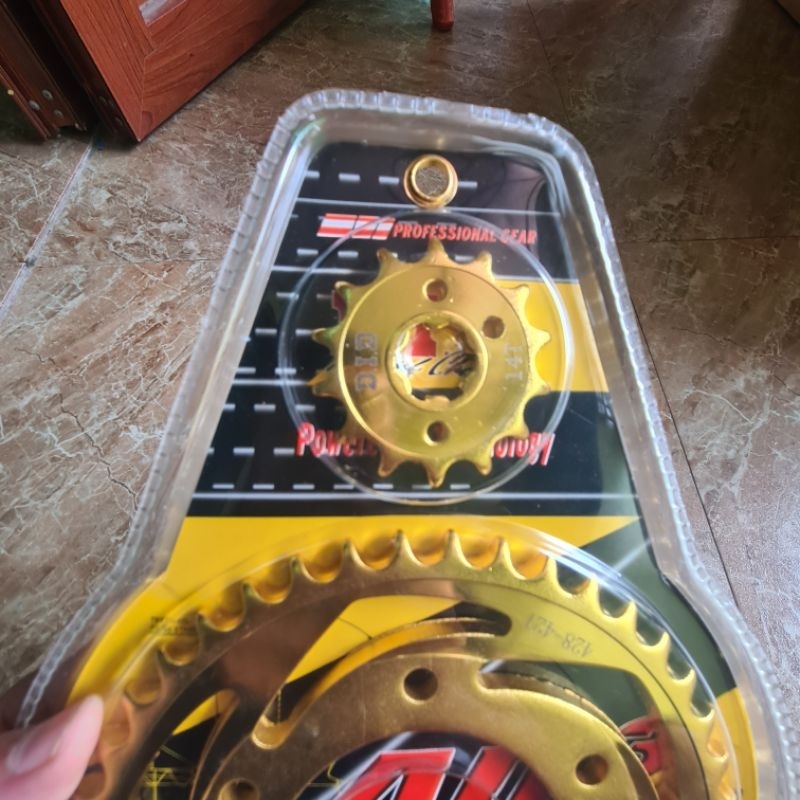 Nhông sên dĩa Ex 150, nhông xích ex150 hàng 10 li cao cấp sên vàng chống rỉ