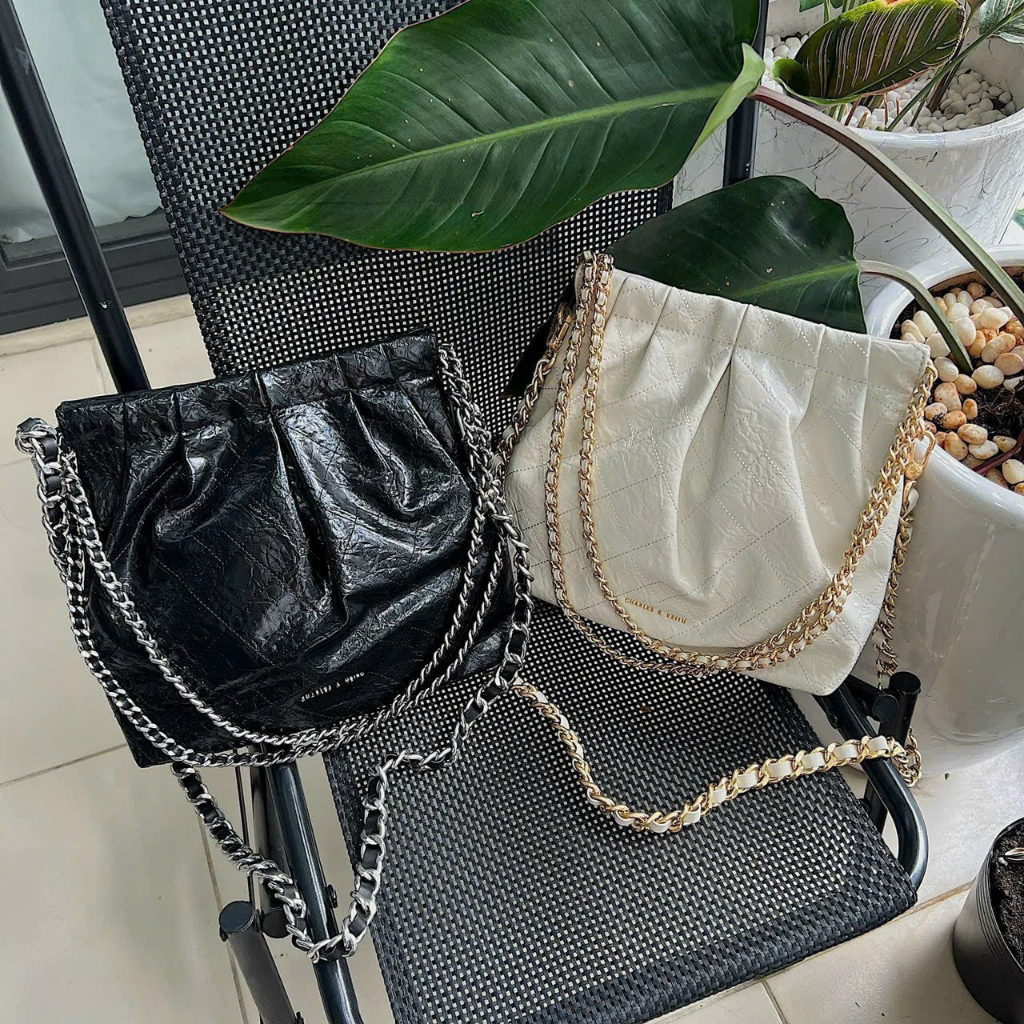 Túi đeo chéo Duo Chain Handle Noir 2 size dây xích bạc