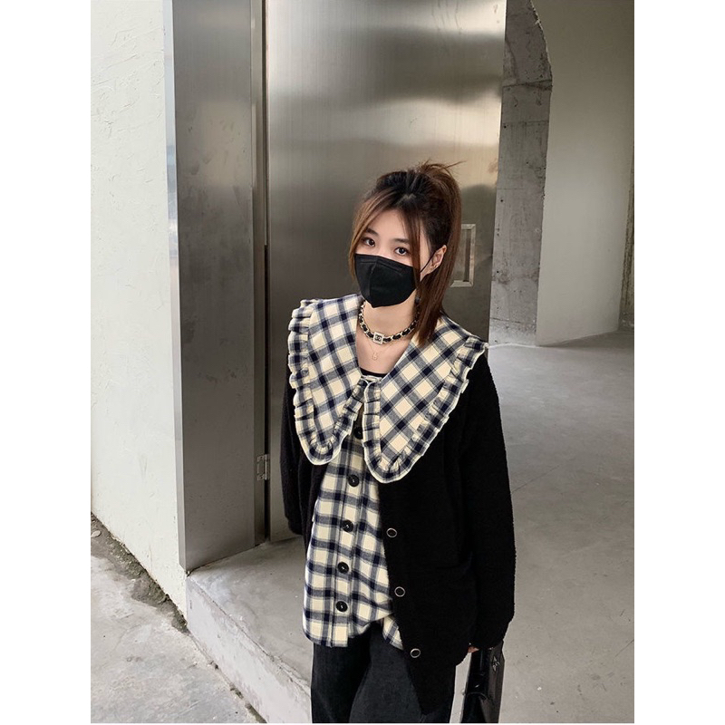 Set áo cardigan mỏng + áo sơ mi kẻ cổ bèo