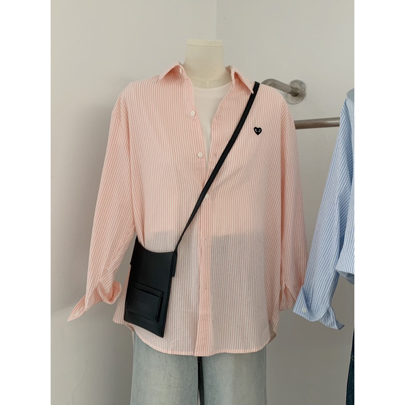 KAYY. Áo sơmi kẻ tăm thêu tim _ Smktt