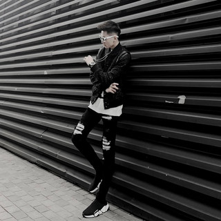 Áo thun nam nữ unisex Outerity illution