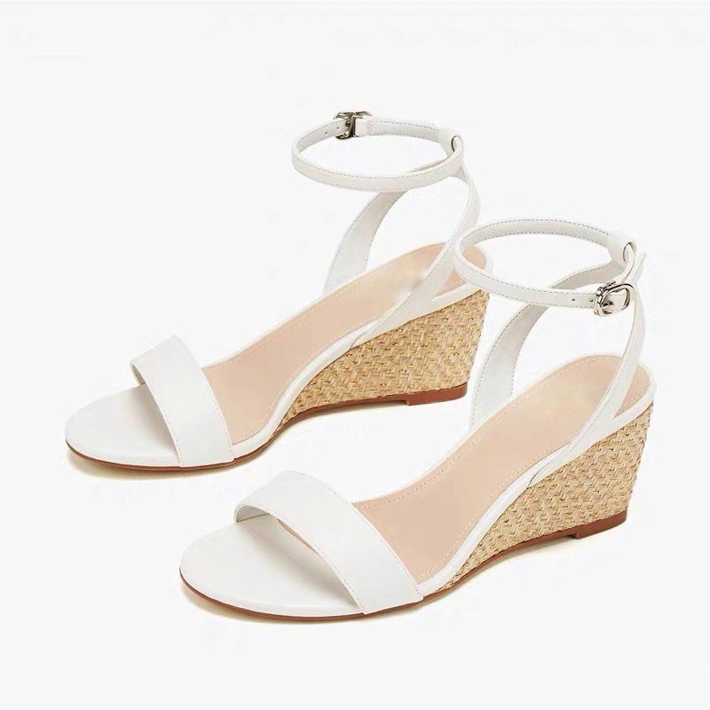 Giày Đế Xuồng 5-7 Phân Đen Trắng Da Lì Vai Ngang Chéo Gót QUEENS STORE sang êm chắc chân dễ phối cao 5-7 Phân