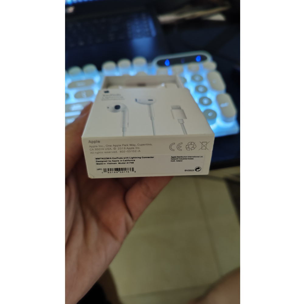 Tai Nghe Chân Dẹt Và Chân 3.5mm Chính Hãng Cho Các Dòng Táo- 7-14promax- Cắm Vào Nghe Luôn- Bass căng