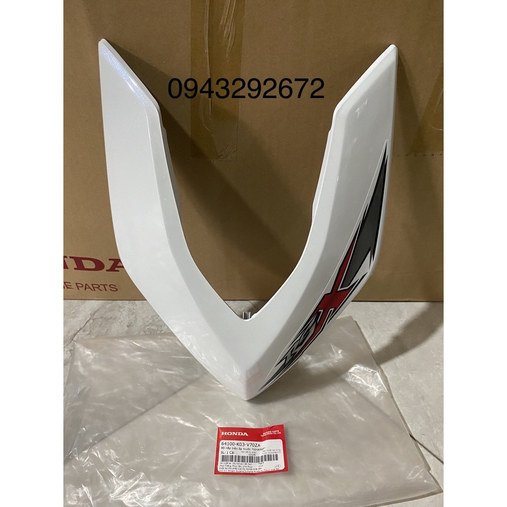 Chữ V Mặt Nạ Wave Rsx110 (2010) Màu Trắng Honda (64100K03V70ZA)