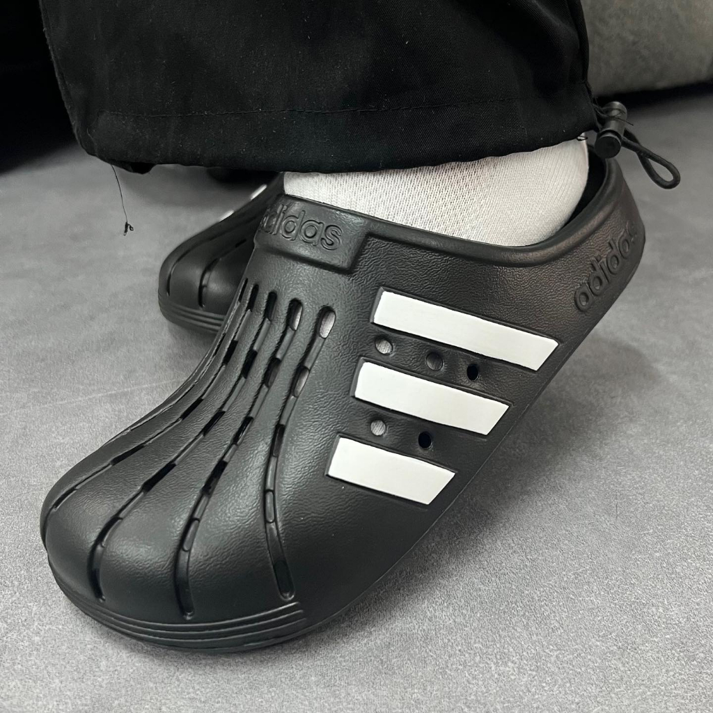 DÉP SỤC ADILETTE MÀU ĐEN HÀNG CHÍNH HÃNG GZ5886 | Fox Sneaker