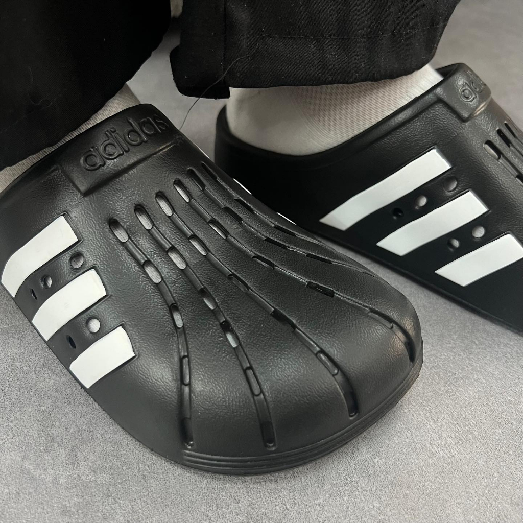 DÉP SỤC ADILETTE MÀU ĐEN HÀNG CHÍNH HÃNG GZ5886 | Fox Sneaker