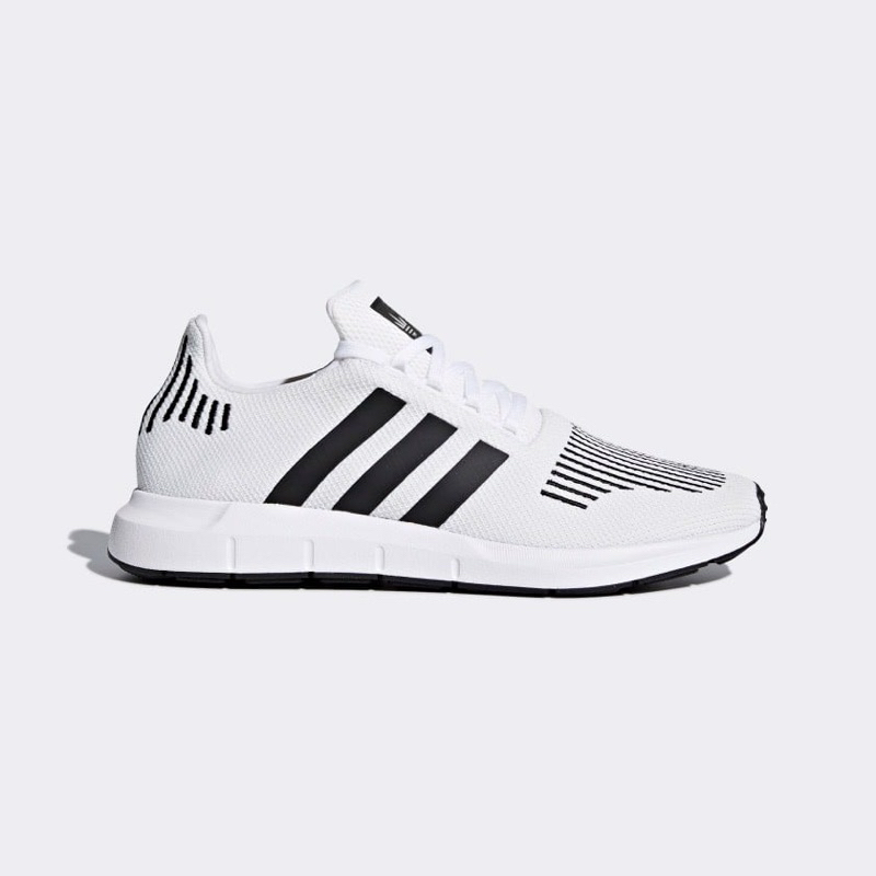 Giày Thể Thao Sneaker Adidas Swift Run