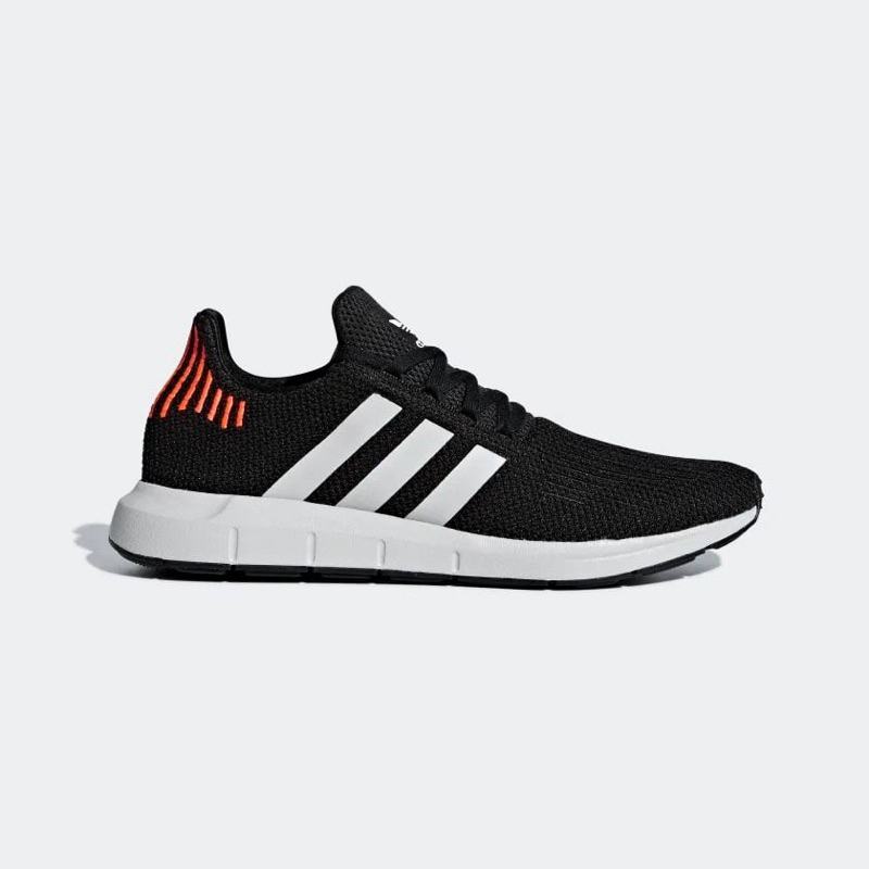 Giày Thể Thao Sneaker Adidas Swift Run
