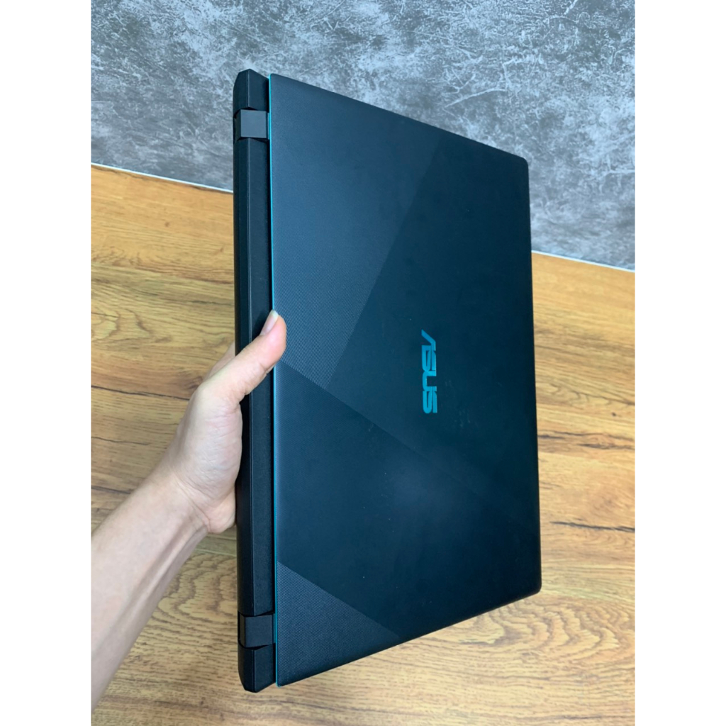 Laptop Asus  Gaming  F560 i5 8200U/ 16G/ 240G/ Gtx 1050