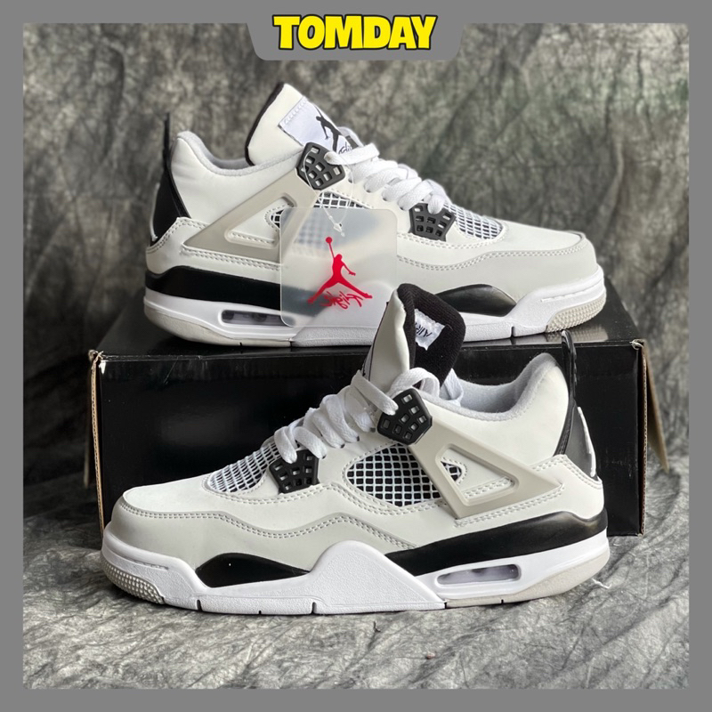 Giày Sneaker Jordan 4 Retro Military Black Màu Trắng Đen
