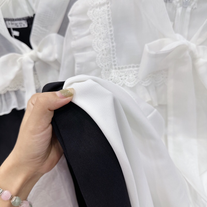 Váy Thiết Kế Cổ Nơ Viền Bèo Tay Dài