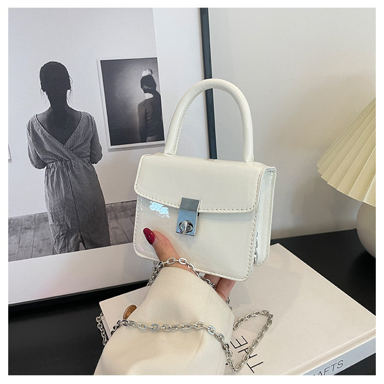 Túi xách tay nữ khóa xoay da bóng hai size kèm dây xích đeo chéo LK348