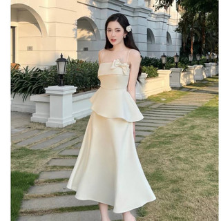 Váy thiết kế