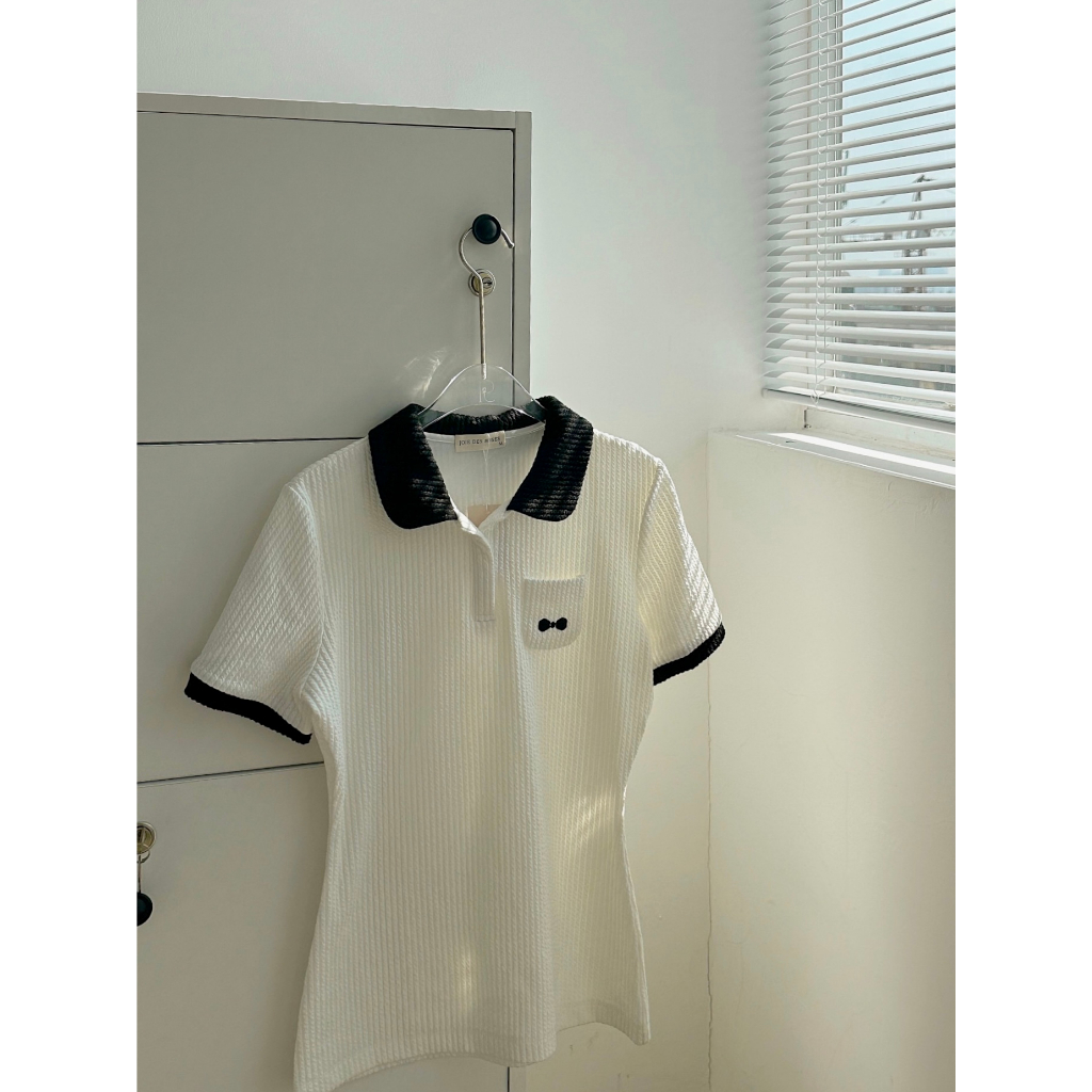 JOIE DES ROSES - Áo len gân trắng viền đen Posie Top