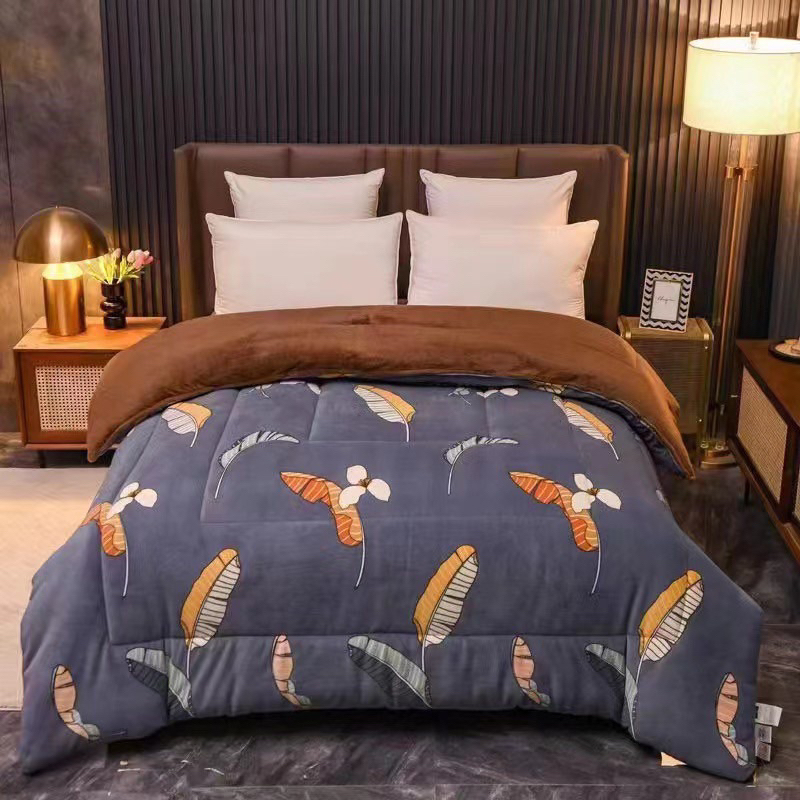 Chăn Nỉ Lông Cừu YUKI Siêu Ấm  Mền YUKI Dày Mịn, Kích Thước 2mx2m2, Nặng 3.3-3.7kg