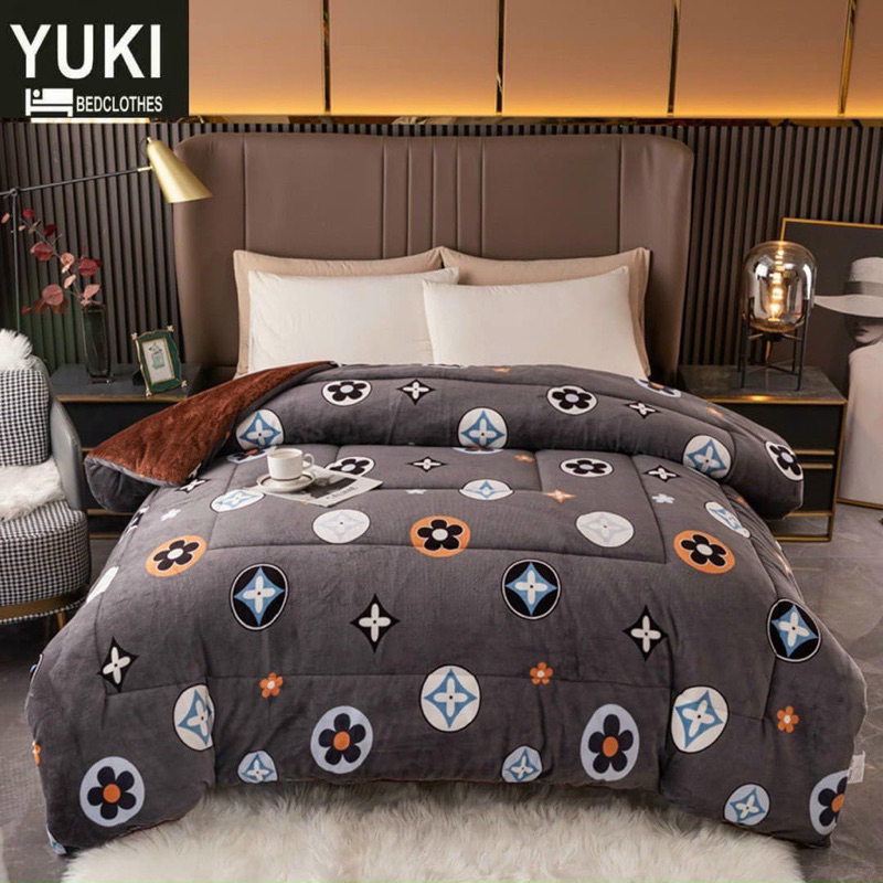 Chăn Nỉ Lông Cừu YUKI Siêu Ấm  Mền YUKI Dày Mịn, Kích Thước 2mx2m2, Nặng 3.3-3.7kg