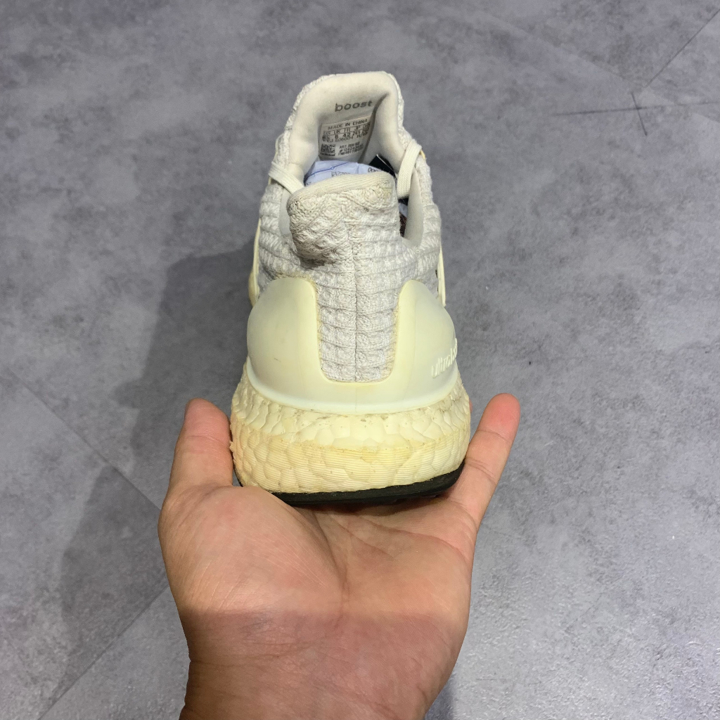 Giày 2hand Adidas utraboost 8123