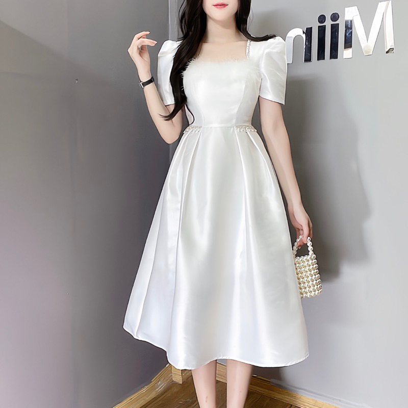 Váy tapta dài cổ vát viền đá phối lông