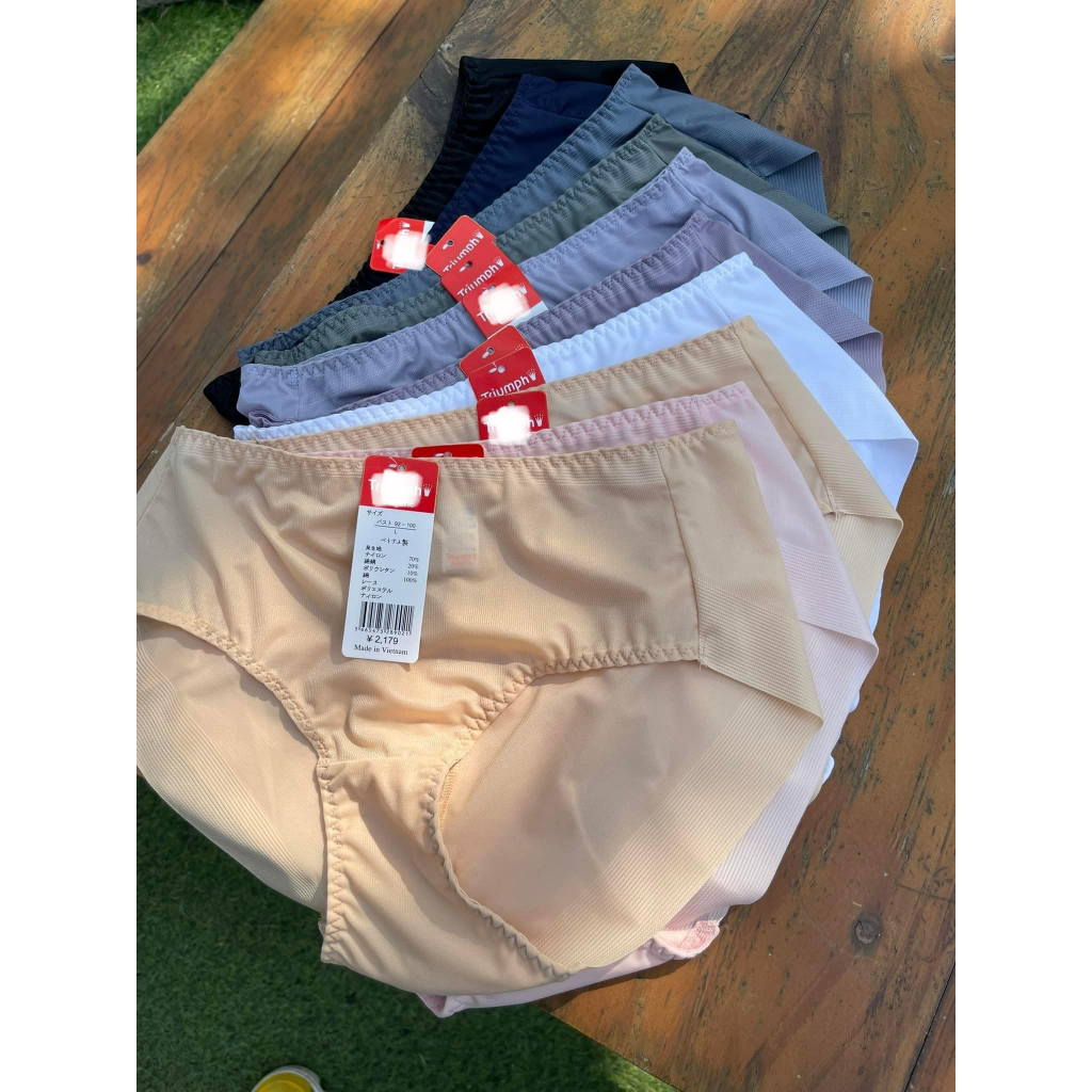 Quần chip Tri…umph